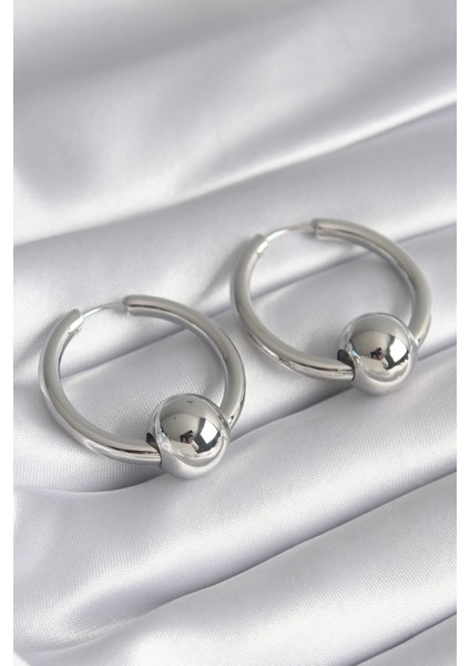 Pirinç Gümüş Renk Halka Top Model Kadın Küpe