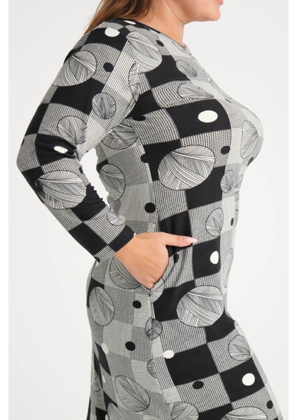 Kadın Siyah Beyaz Puantiyeli Ekose Desen Cep Detay Büyük Beden Esnek Süet Elbise indirimleri