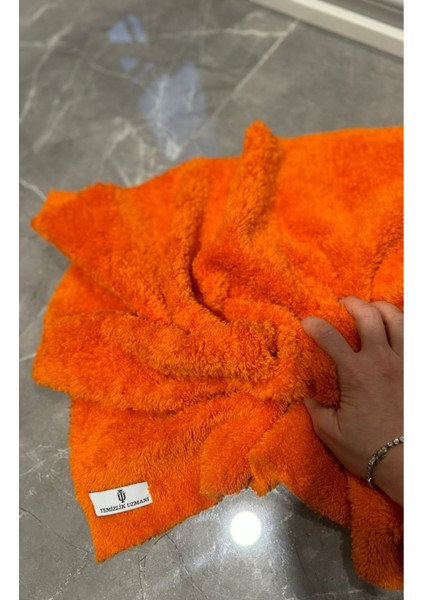 Büyük Boy Extra Su Emici Araç ve Tüm Yüzeyler Için Kurulama ve Parlatma Bezi 50X70 (1 Adet)