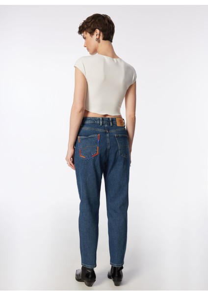 Yüksek Bel Geniş Paça Mom Fit Açık Mavi Kadın Denim Pantolon 242 Lcf 121008 Marlyn Posey Blue Mı indirimleri