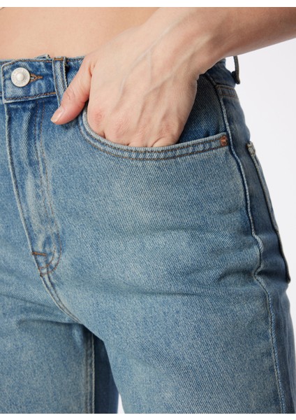 Yüksek Bel Geniş Paça Straight Açık Mavi Kadın Denim Pantolon 242 Lcf 121017 Clara Blue Lıght indirimleri