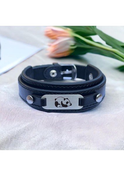 925 Ayar Hakiki Deri Gümüş Plakalı Yorgun Panda Tasarımlı Erkek Hedıye Bileklik