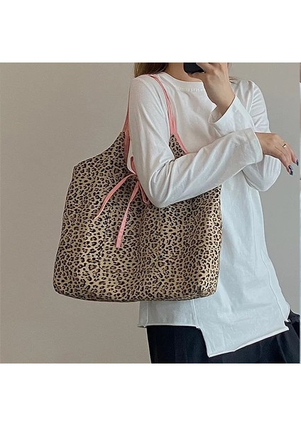 Leopar Tarzı 33X44CM Büyük Kapasiteli Kadın Kanvas Çanta Moda Leopar Desenli Kadın Omuz Çantaları Zıt Renkli Bayanlar Seyahat Rahat Tote (Yurt Dışından) fiyatları