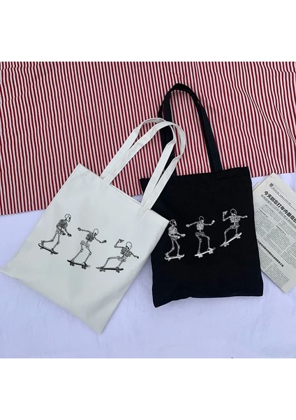 No.1 Tarzı 20X25CM Kaykay Üzerinde Iskelet Kanvas Çanta Rahat Harajuku Moda Büyük Kapasiteli Alışveriş Çantası Kadın Çantası Karikatür Eğlenceli Kadın Omuz Çantaları (Yurt Dışından) fırsatları