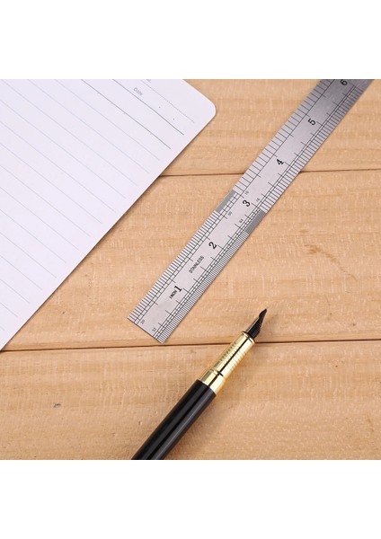 150MM Tarzı Metal Ölçeği Paslanmaz Çelik Düz Cetvel Ölçme Kırtasiye Çizim Aksesuarı El Aleti Okul Ofis Malzemeleri (Yurt Dışından)