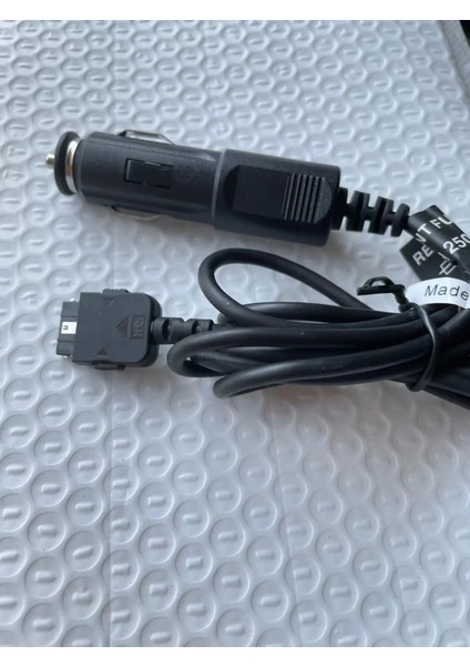 Garmin Streetpilot Gps Araç Güç Kablosu Araç Güç Adaptörü Orijinal (Yurt Dışından) modelleri