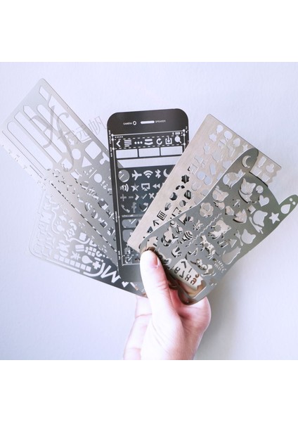 D Tarzı Çok Fonksiyonlu Paslanmaz Çelik Içi Boş Cetvel Kedi Geometrik Şekil Çizim Şablonlar Şablonları Metal Cetvel Diy Aracı Günlüğü Şablonu (Yurt Dışından) indirimleri