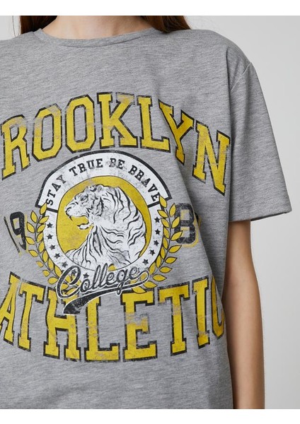 Brooklyn Baskılı Tişört Kısa Kollu Bisiklet Yaka fiyatları