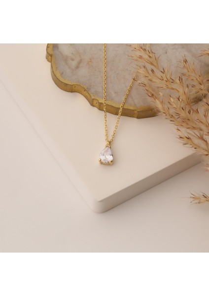 925 Ayar Gümüş Damla Taşlı Kolye fırsatları