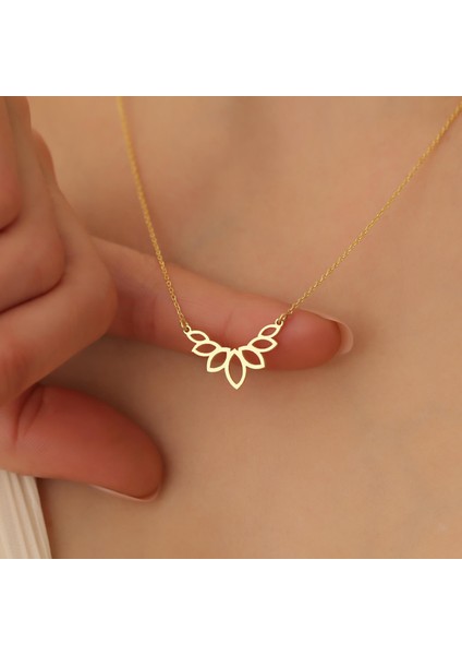 925 Ayar Gümüş Lotus Çiçeği Kolye fırsatları
