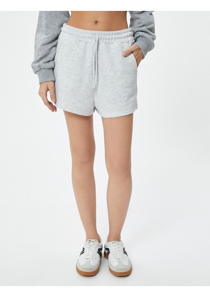 Kısa Şort Beli Bağlamalı Cepli Rahat Kalıp modelleri