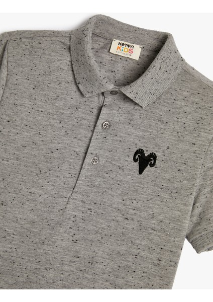 Polo Yaka Tişört Kısa Kollu Düğmeli Işleme Detaylı