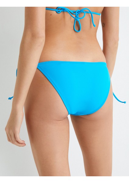 Brazilian Bikini Altı Basic Yanları Bağlama Detaylı