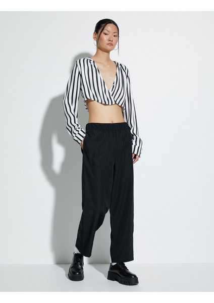 Kapşonlu Crop Bluz V Yaka