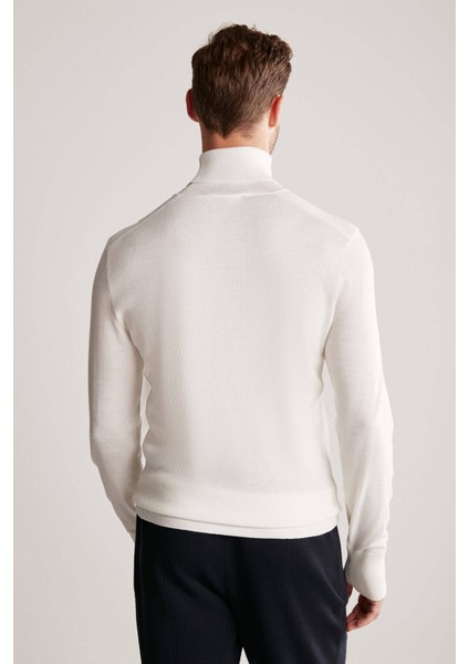 Slim Fit Beyaz Activewear Merino Yün Triko indirimleri