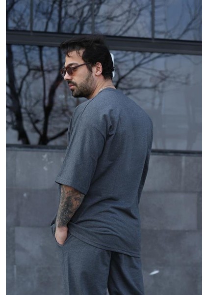 Erkek Oversize Comfort T-Shirt fiyatları