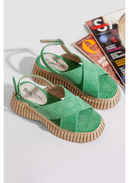 Kadın Çapraz Bantlı Kalın Taban Günlük Sandalet, Rahat Sandalet, Şık Sandalet modelleri
