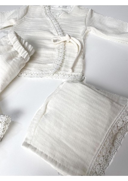 Tekno Trust Dokuma Hastane Çıkış Setleri Müslin Kumaş Fisto Detaylı 3'lü Set Yenidoğan Bebek Kıyafetleri %100 P fiyatları