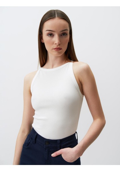 Beyaz Dar Kesim Kolsuz Halter Yaka Basic Örme Atlet