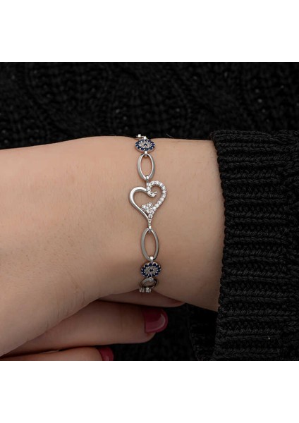 Gümüş Kalpli Nazar Kadın Bileklik