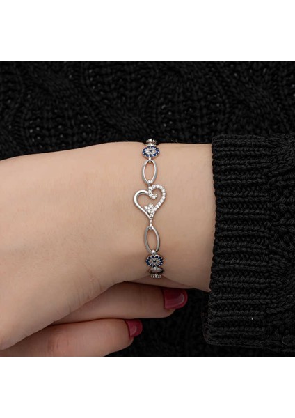 Gümüş Kalpli Nazar Kadın Bileklik fırsatları