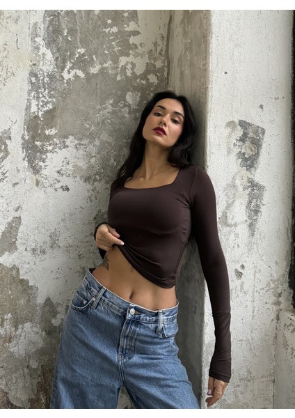 Acı Kahve Kare Yaka Uzun Kollu Slimfit Basic Body 27053