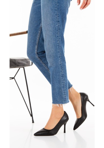Kadın Siyah Topuklu Stiletto Ayakkabı ( Iç Astar Deri )