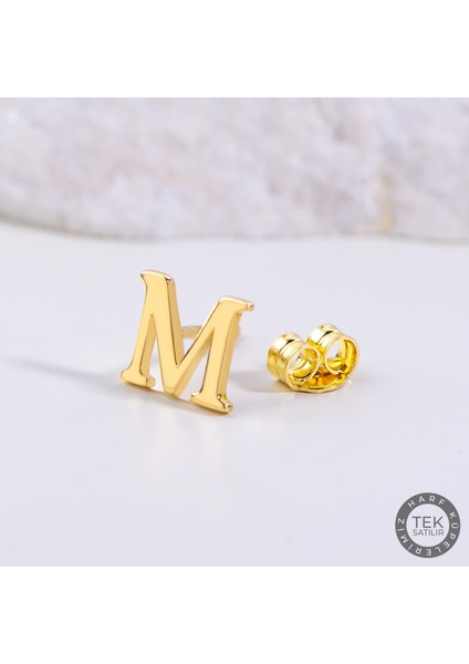14 Ayar Altın M Harf Küpe 0,57 gr