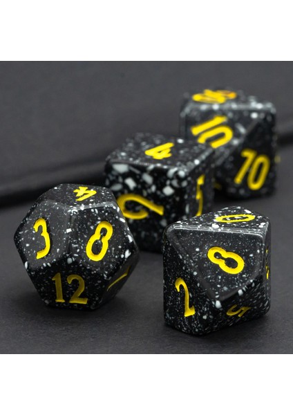 Siyah Sarı Yazı Tipi Stili Poludie Resin Yeni Yazı Tipi Dnd Zar Seti D4~D20 Warhammer Dungeons And Dragons Için Çokyüzlü Zar Rol Yapma Tahta Oyunu Rpg D&d (Yurt Dışından)
