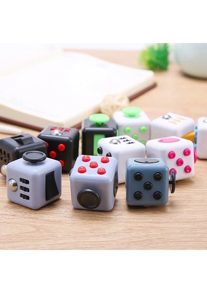 No.18 Tarzı Dekompresyon Çocuk Oyuncak Zar Popüler Plastik Sınırsız Küp Relax Yetişkin Parmak Egzersiz Oyuncak Zar (Yurt Dışından) modelleri