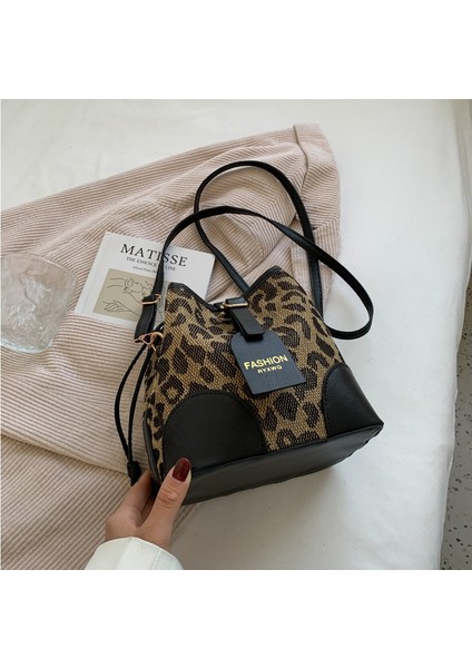 Nobrand Şık Leopar Desenli Crossbody Çanta Sonbahar ve Kış Doku Kova Çanta (Yurt Dışından)