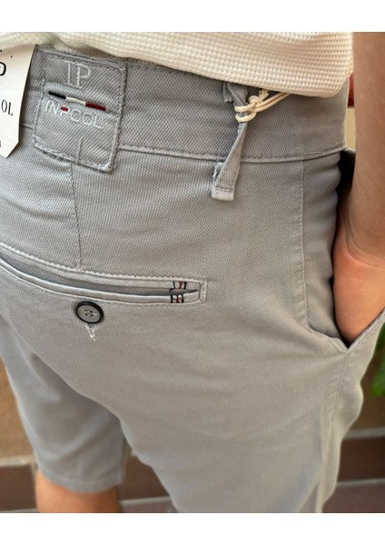 Erkek, Slim Fit, Pamuklu Kumaş, Nakış Detaylı Şort 24INP278