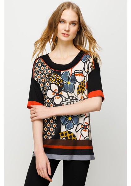 Kadın Çiçek Desenli Penye T-Shirt Siyah modelleri