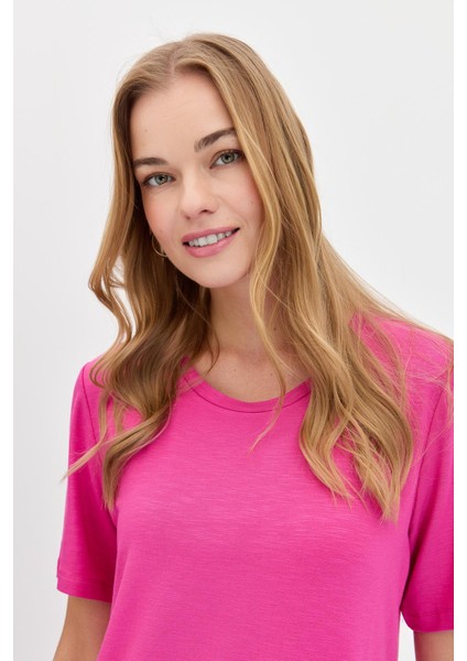Kadın Sıfır Yaka Flamlı Kumaş Penye T-Shirt Fuşya fiyatları