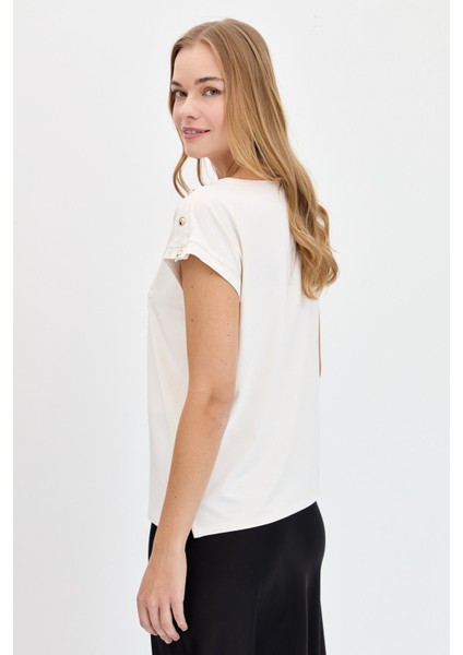 Kadın Sıfır Yaka Önü Taşlı Çapalı T-Shirt Ekru modelleri