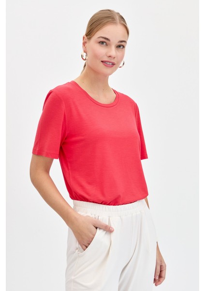 Kadın Sıfır Yaka Flamlı Kumaş Penye T-Shirt Mercan