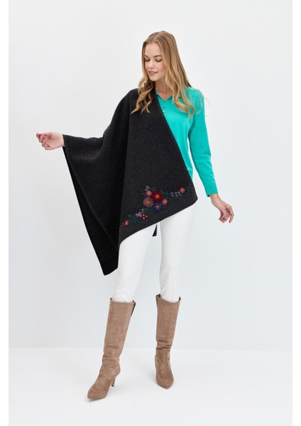 Kadın Çiçek Işlemeli Triko Şal K.füme indirimleri