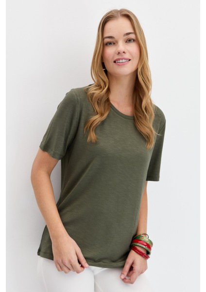 Kadın Sıfır Yaka Flamlı Kumaş Penye T-Shirt Haki