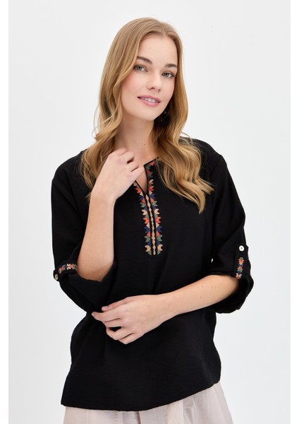 Kadın Açma Yaka Yakası Etnik Nakışlı Gömlek Siyah