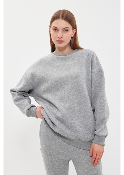 Kadın Olivia Oversize Basıc Sweatshırt