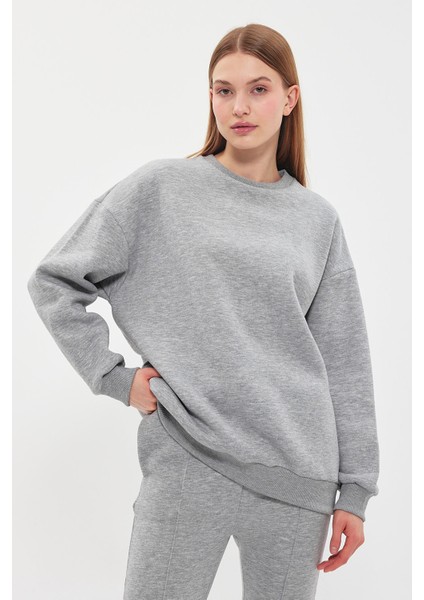 Kadın Olivia Oversize Basıc Sweatshırt