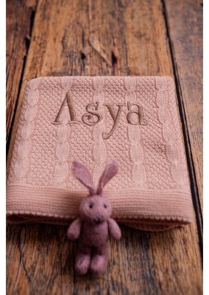 Bebek Battaniyesi Kişiye Özel Isimli Nakışlı Desenli Triko Örgülü Pembe Bebek Hediyesi