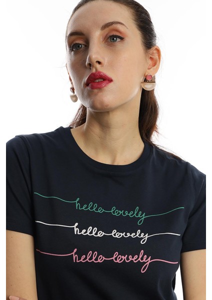 Kadın Hello Lovely Yazı Baskılı T-Shirt Lacivert modelleri