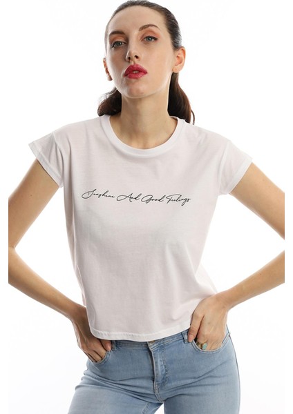 Kadın Bisiklet Yaka Baskılı Crop T-Shirt Beyaz fiyatları