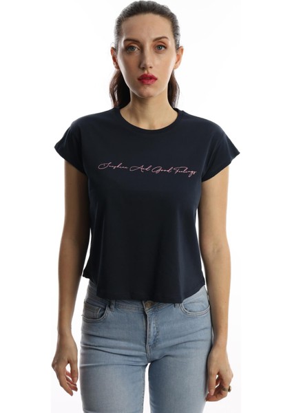 Kadın Bisiklet Yaka Baskılı Crop T-Shirt Lacivert