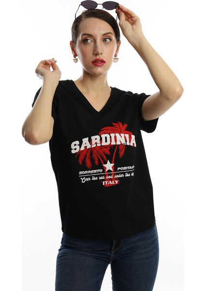 Kadın Sardinia Baskılı V Yaka T-Shirt Siyah