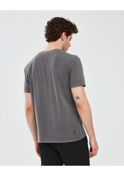 Organic Coll. M Short Sleeve T-Shirt Erkek Antrasit Tshirt S241166-003 modelleri