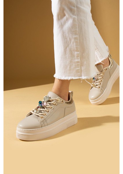 Kadın Sneakers Bağcıklı Taşlı Spor Ayakkabı Bej/Altın Deri