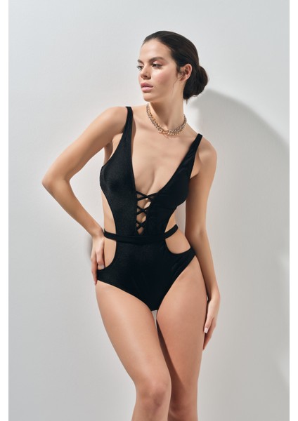 Kadın Siyah Derin Dekolteli Mayokini 23S107ST fırsatları