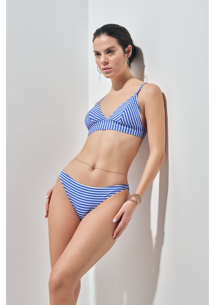 Kadın Mavi Çizgili Geniş Üçgen Bikini Takımı 23S114ST